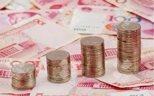 女人做试管婴儿费用是多少钱一次啊？